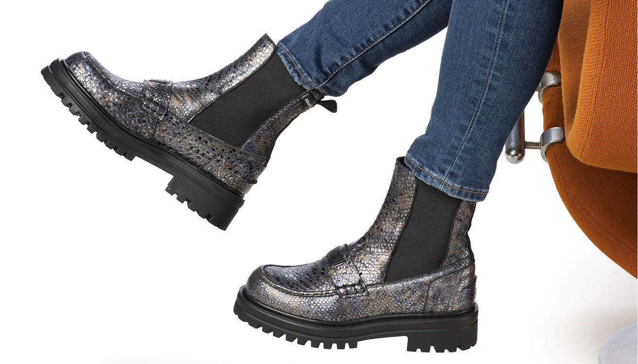 Chelsea boots without heel new arrivals