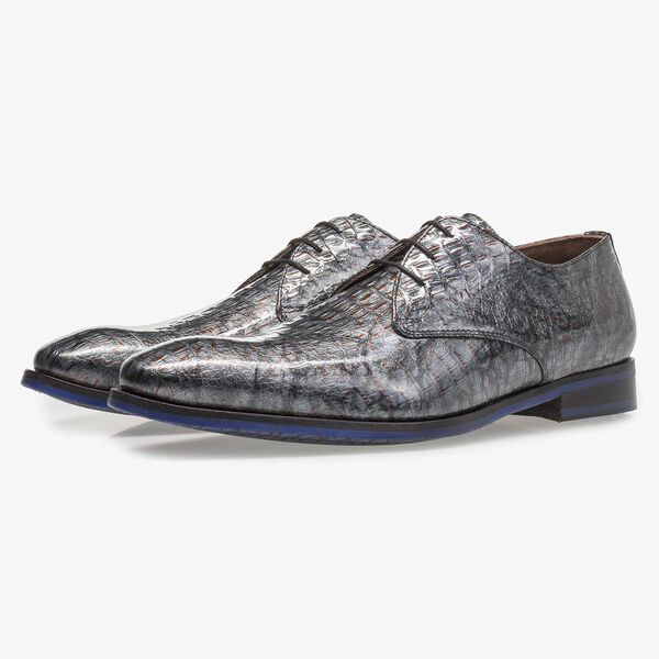 Grey patent leather lace shoe with croco print