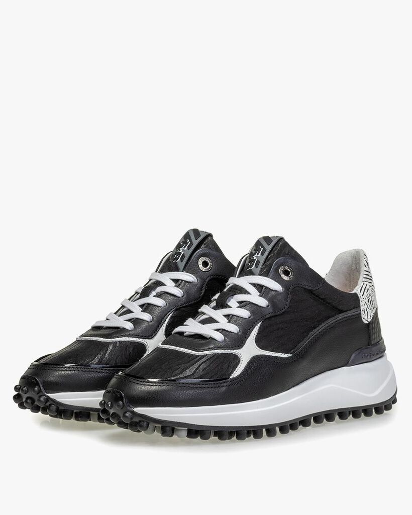 Noppi printed leather black