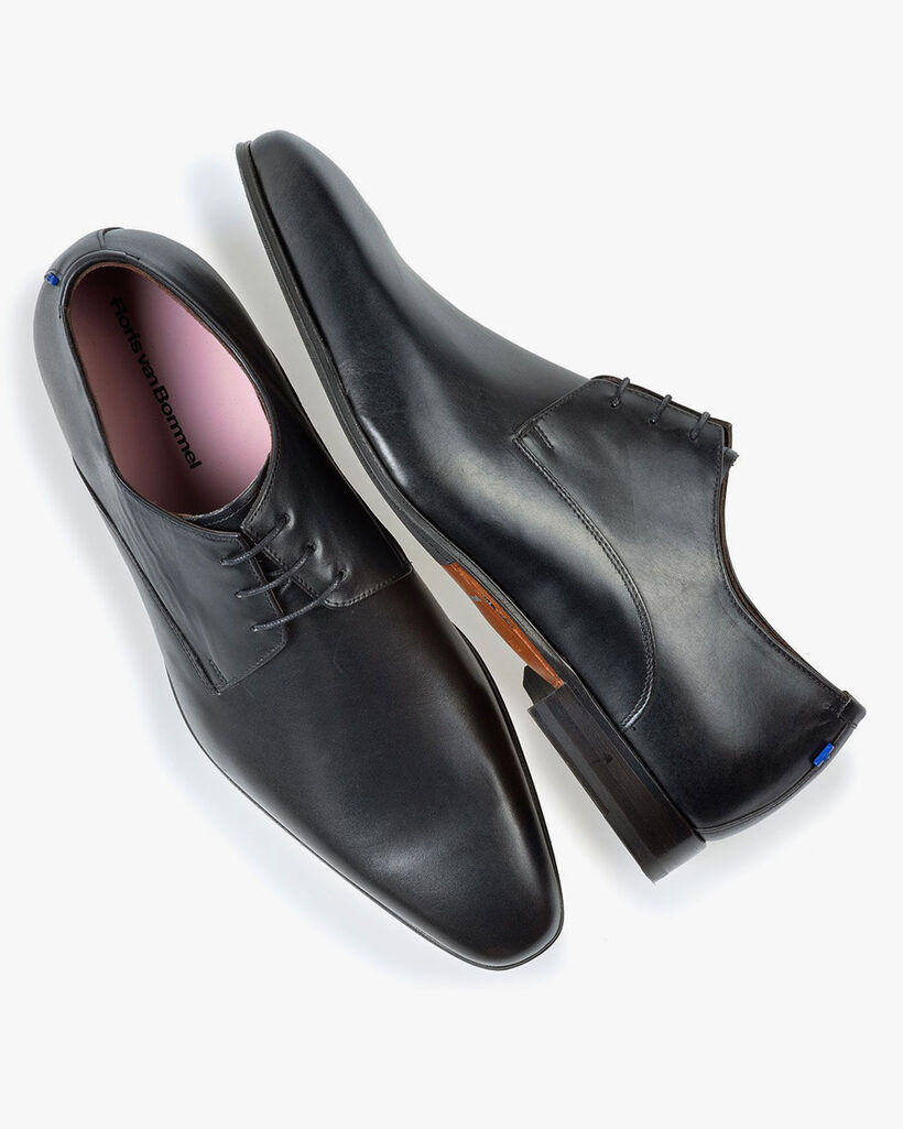 Lace shoe calf leather black