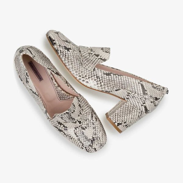 White snake print leather pumps