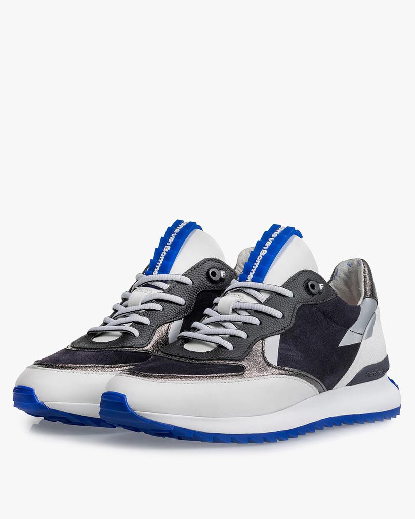 Sneaker calf leather white