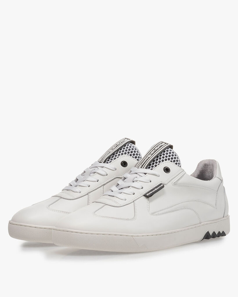 Sneaker calf leather white