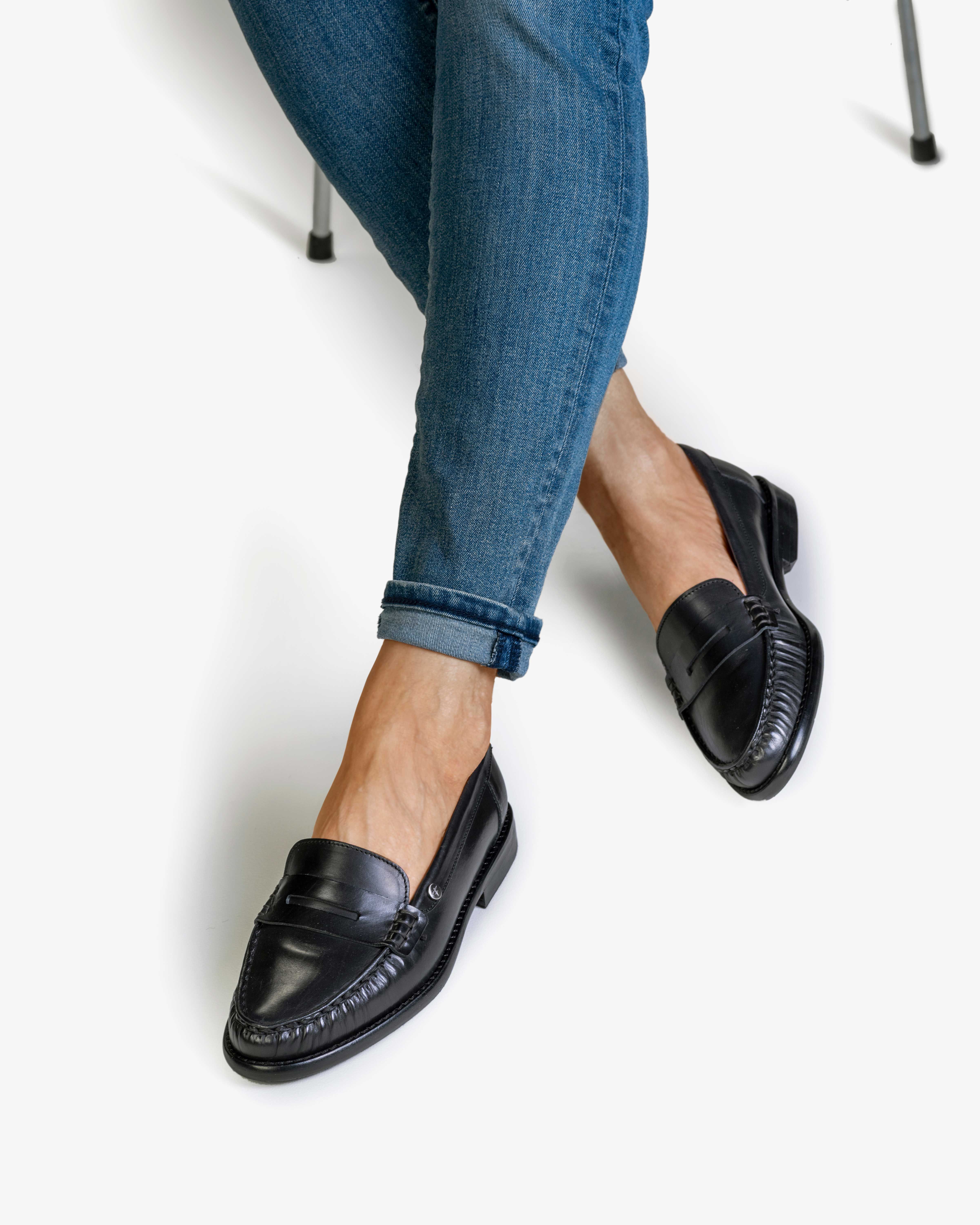 ayin kabul rotasyon floris van bommen womens shoes loafers -  guesswhoshowedupatdinner.com