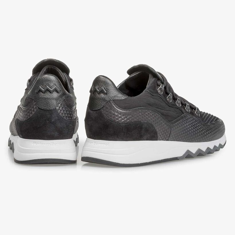 Dark grey nubuck leather lace shoe