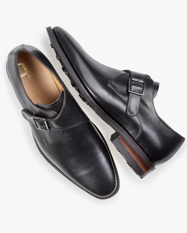 Black monk strap