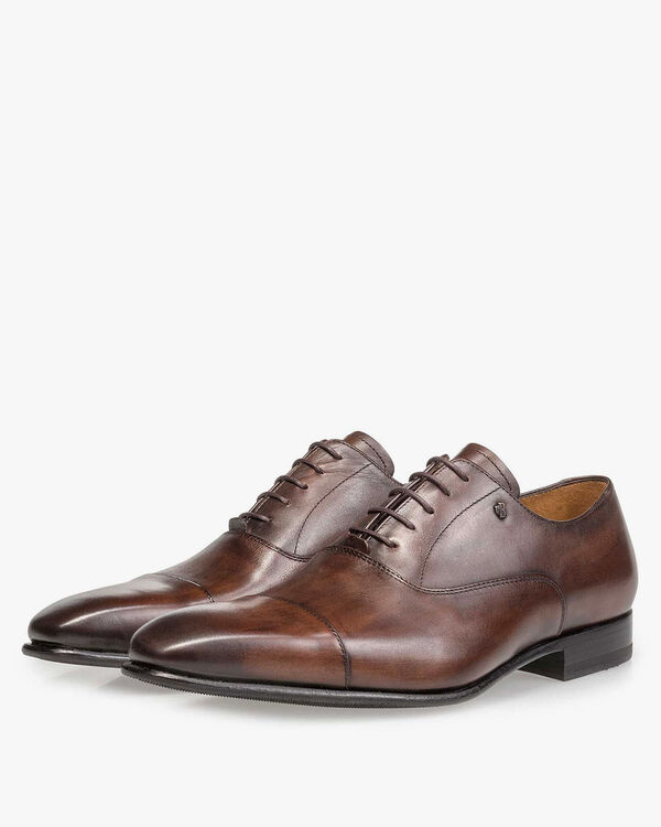 Dark brown lace shoe