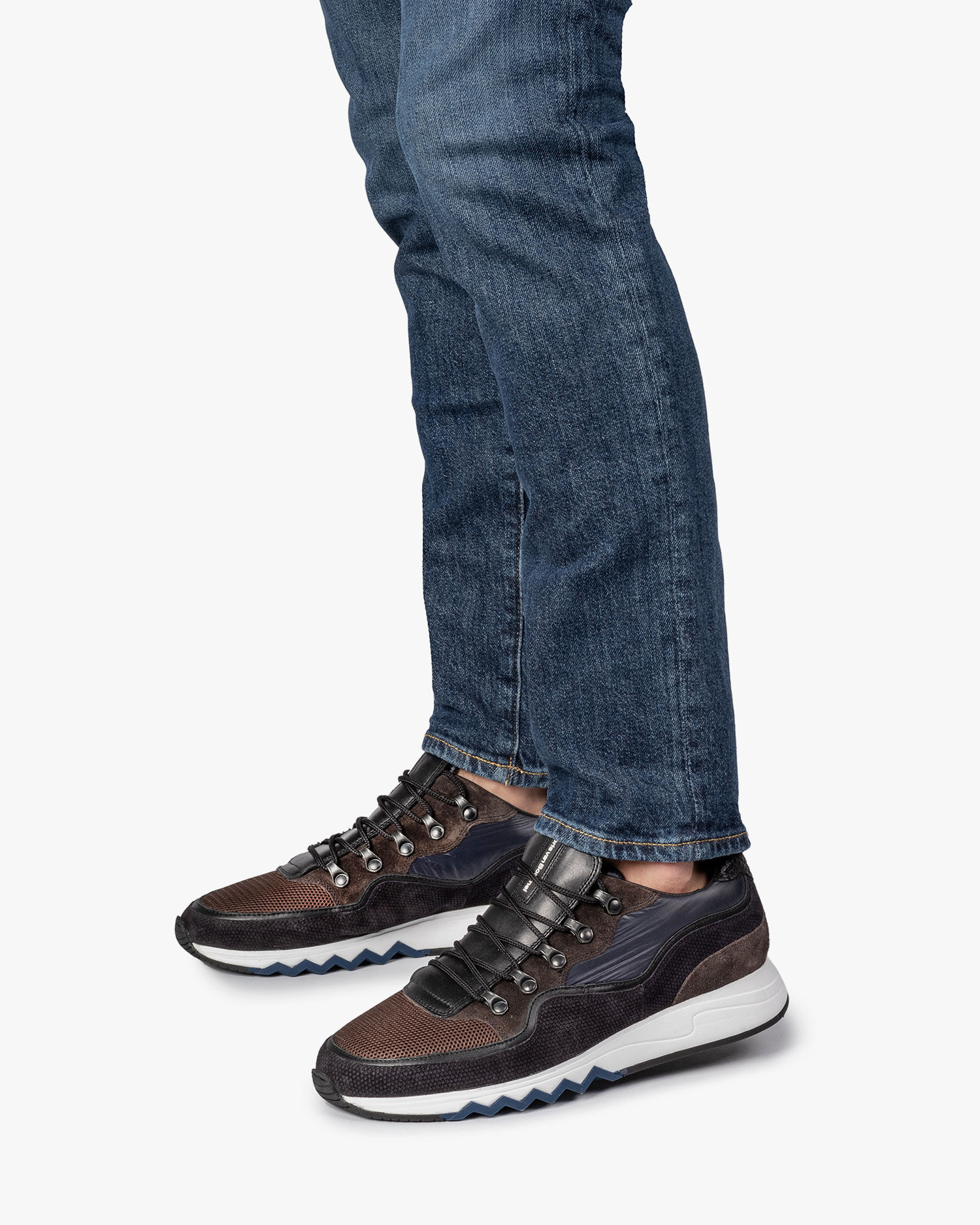 Brown suede leather sneaker 16393/15 | Floris van Bommel Official®