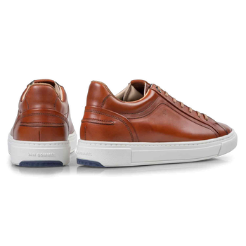 Sneaker calf leather cognac