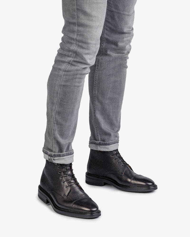 Boot leather with print black