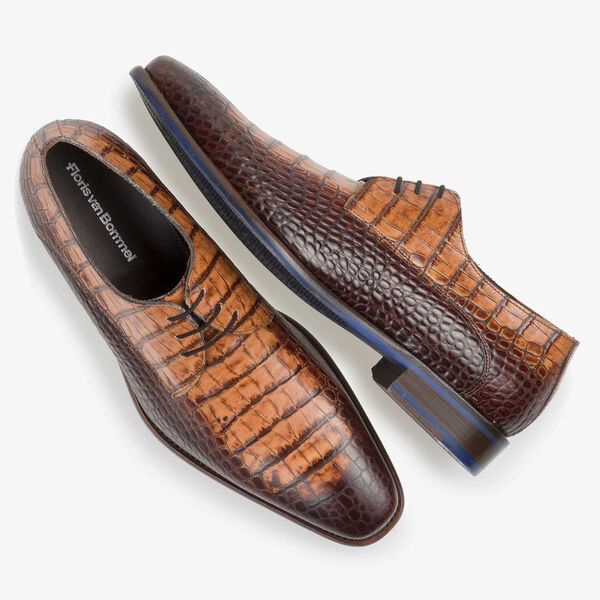 Brown calf leather lace shoe