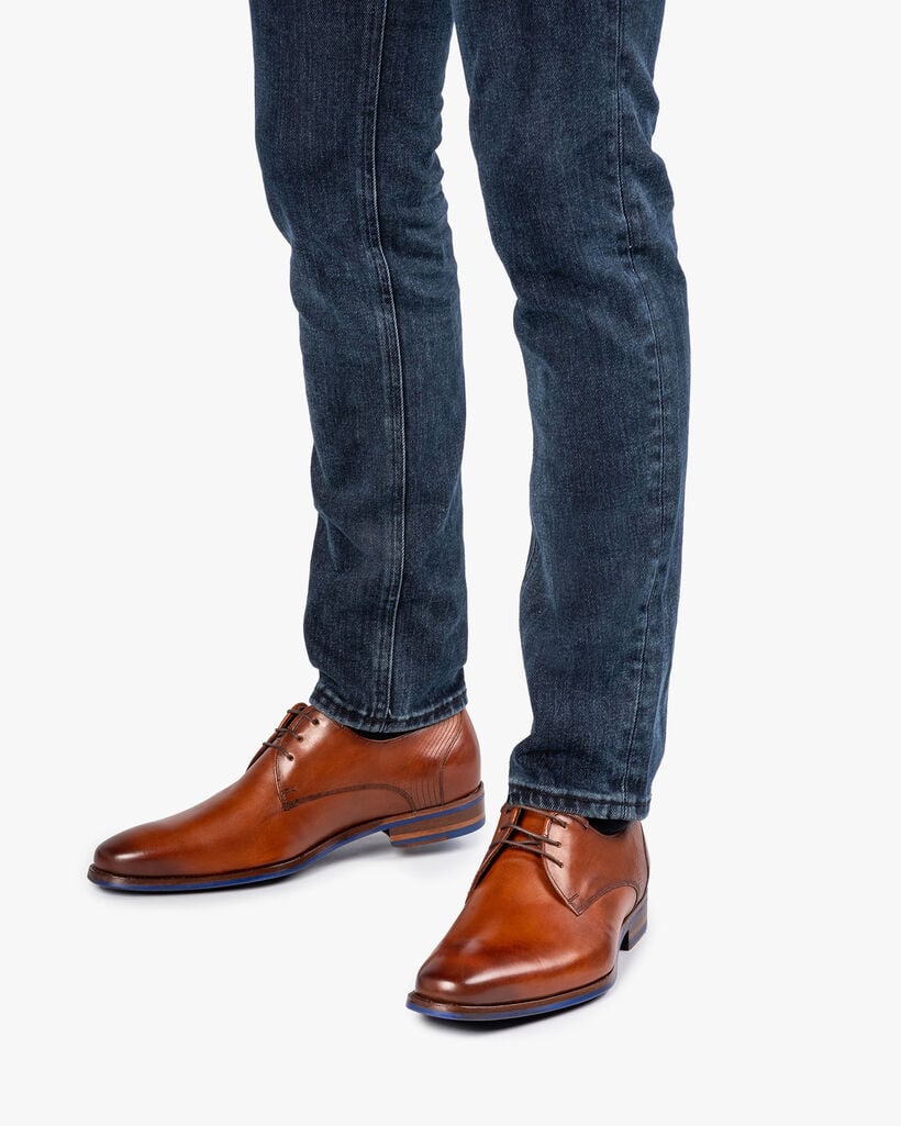 Cognac-coloured lace shoe