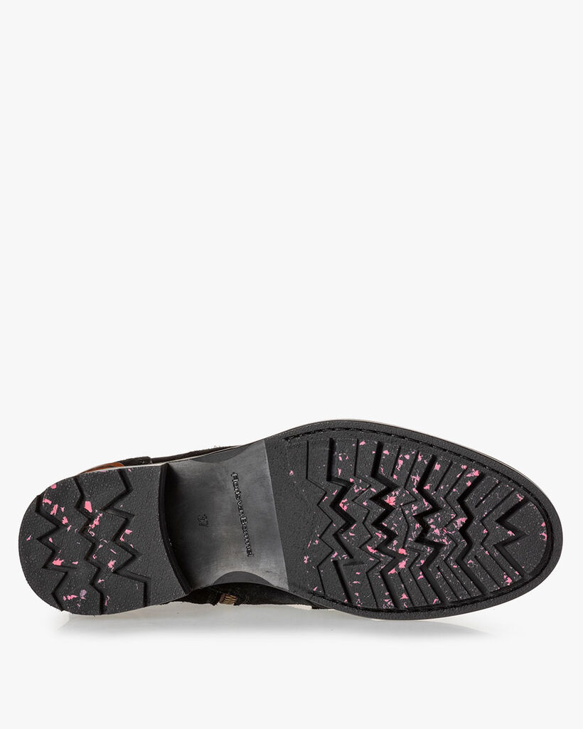 Lace boot suede black