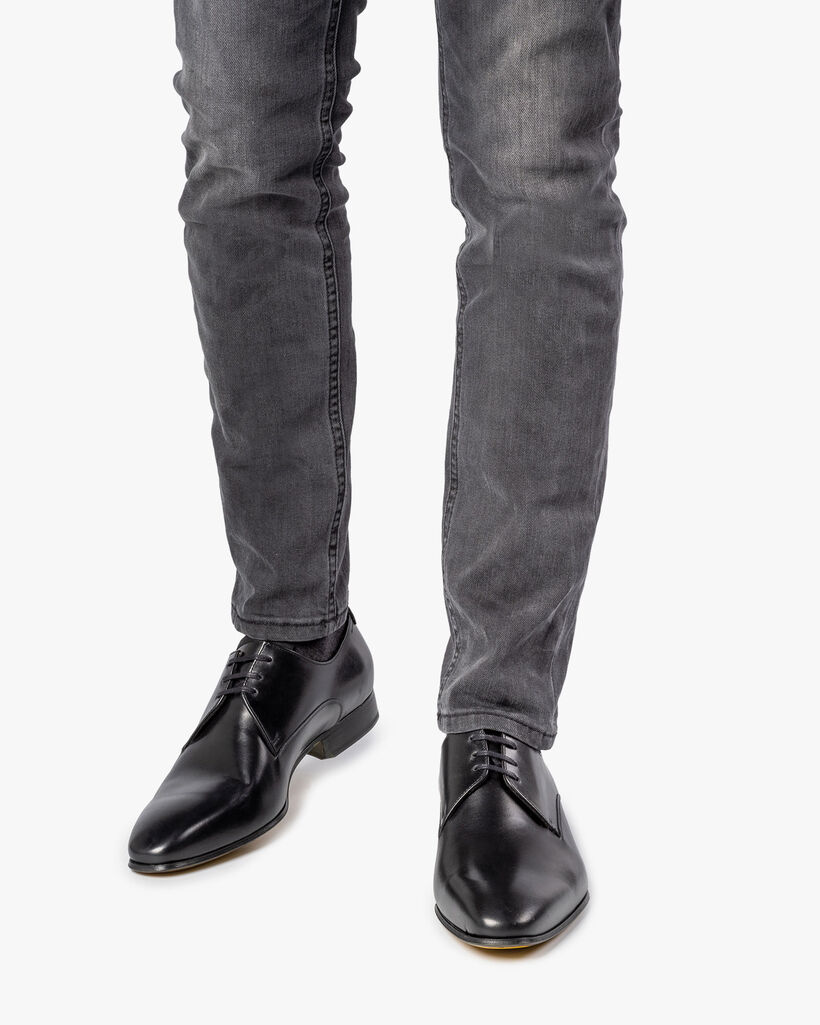 Lace shoe calf leather black