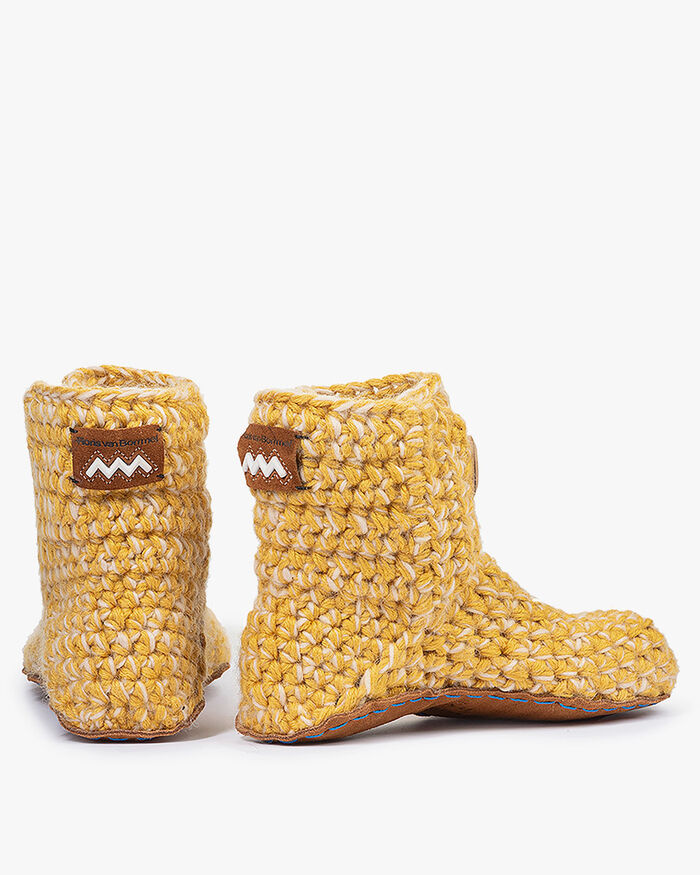Kingdom of Wow home slippers ocher