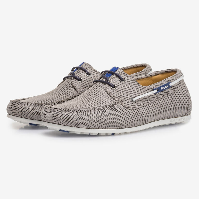 Sand-coloured suede leather boat shoe with print