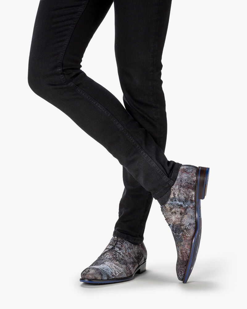 Lace shoe suede dark red