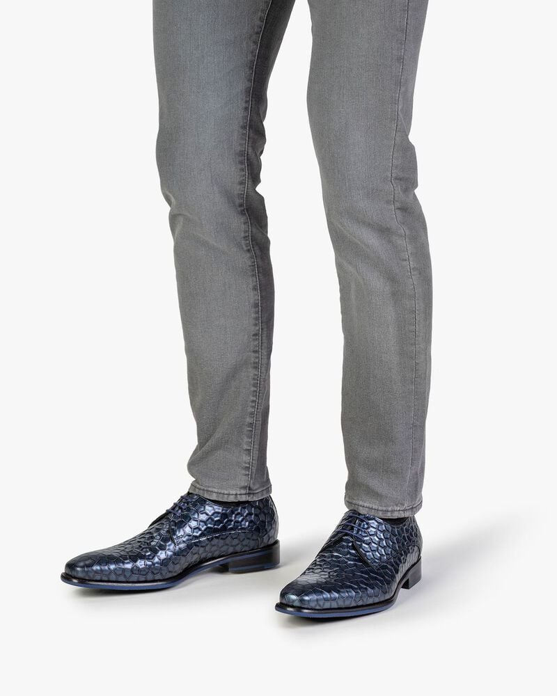 Lace shoe metallic print blue