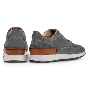 Sneaker grey suede leather