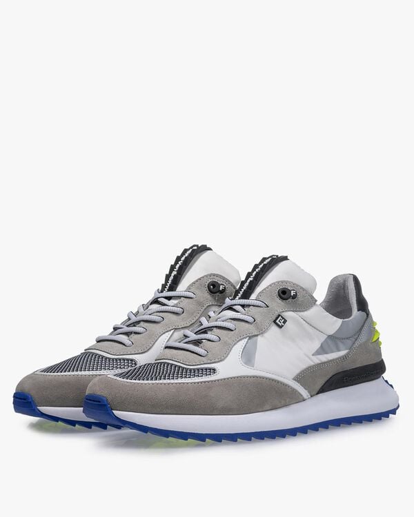 Sneaker textile white