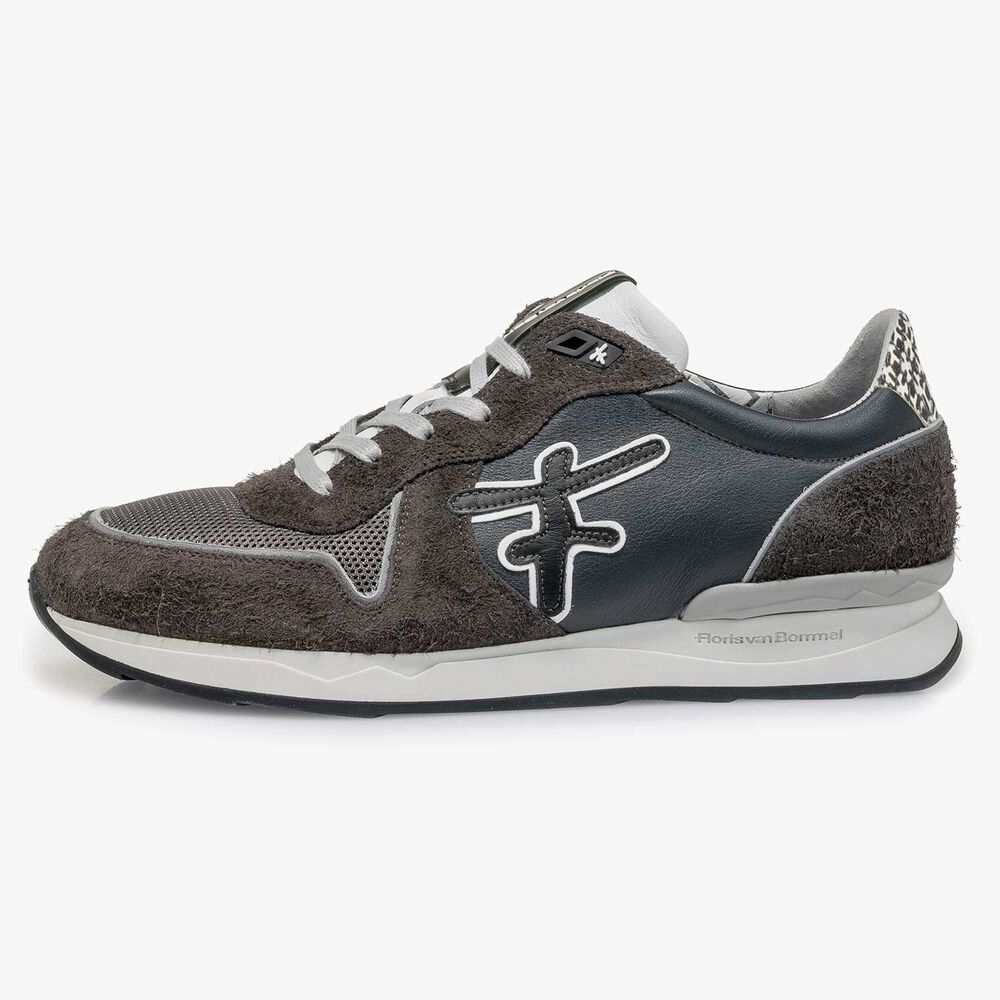 Dark grey calf leather sneaker