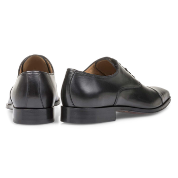 Lace shoe calf leather black