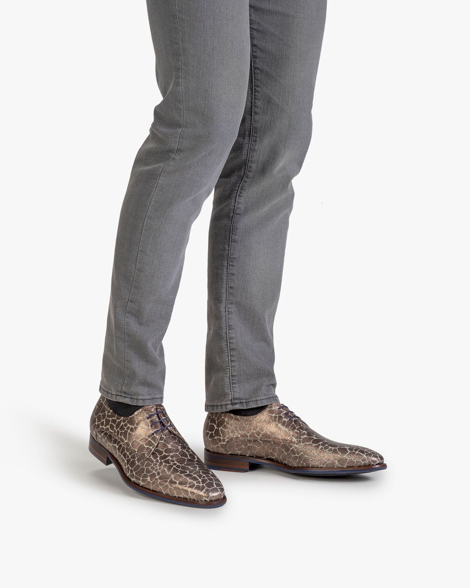 Floris van Bommel leren veterschoenen slangenprint blauw - Schoenen.nl