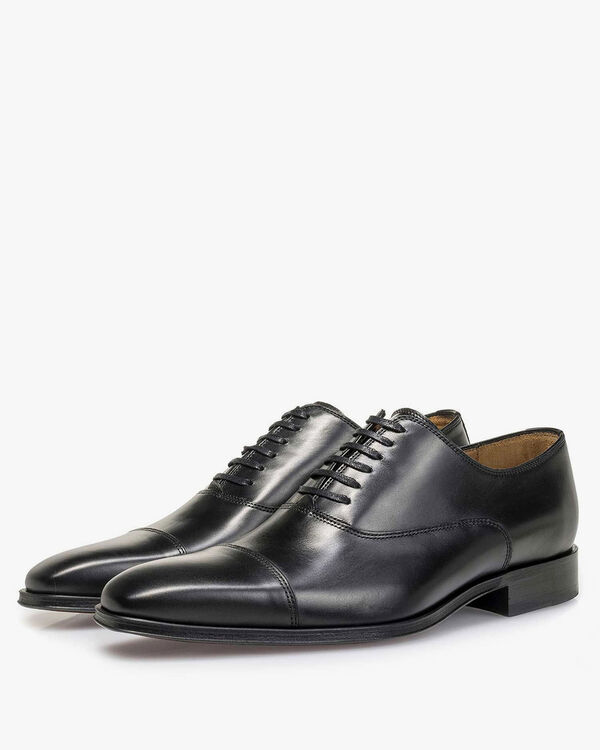 Lace shoe calf leather black