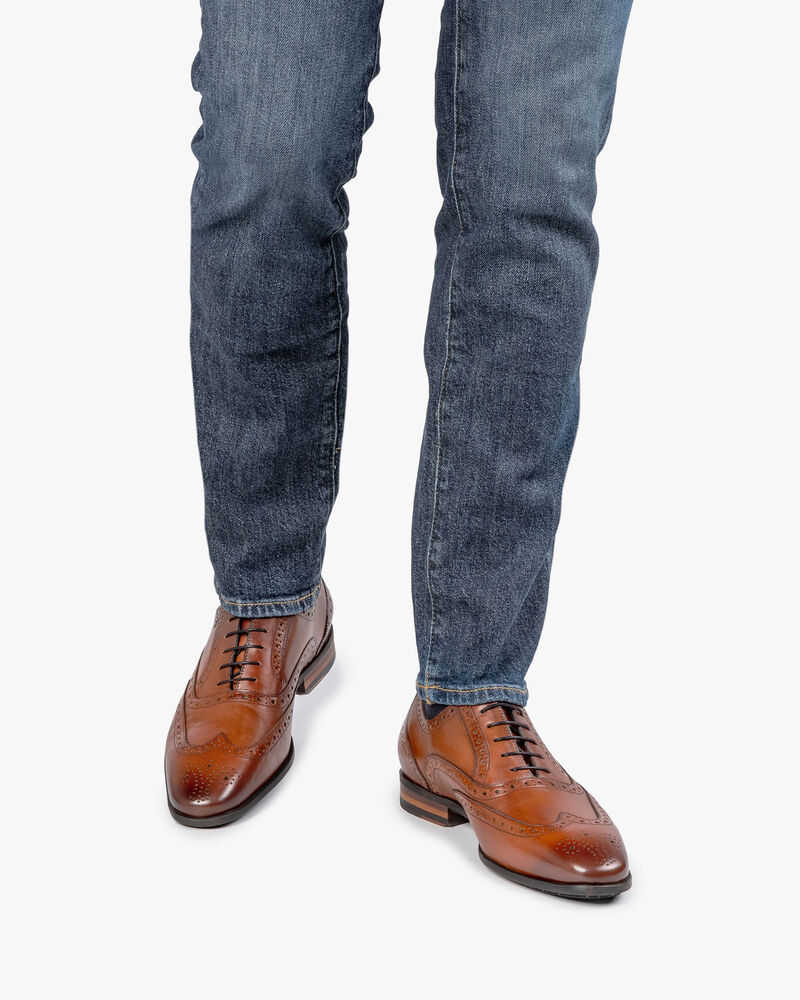 Cognac-coloured calf leather brogue