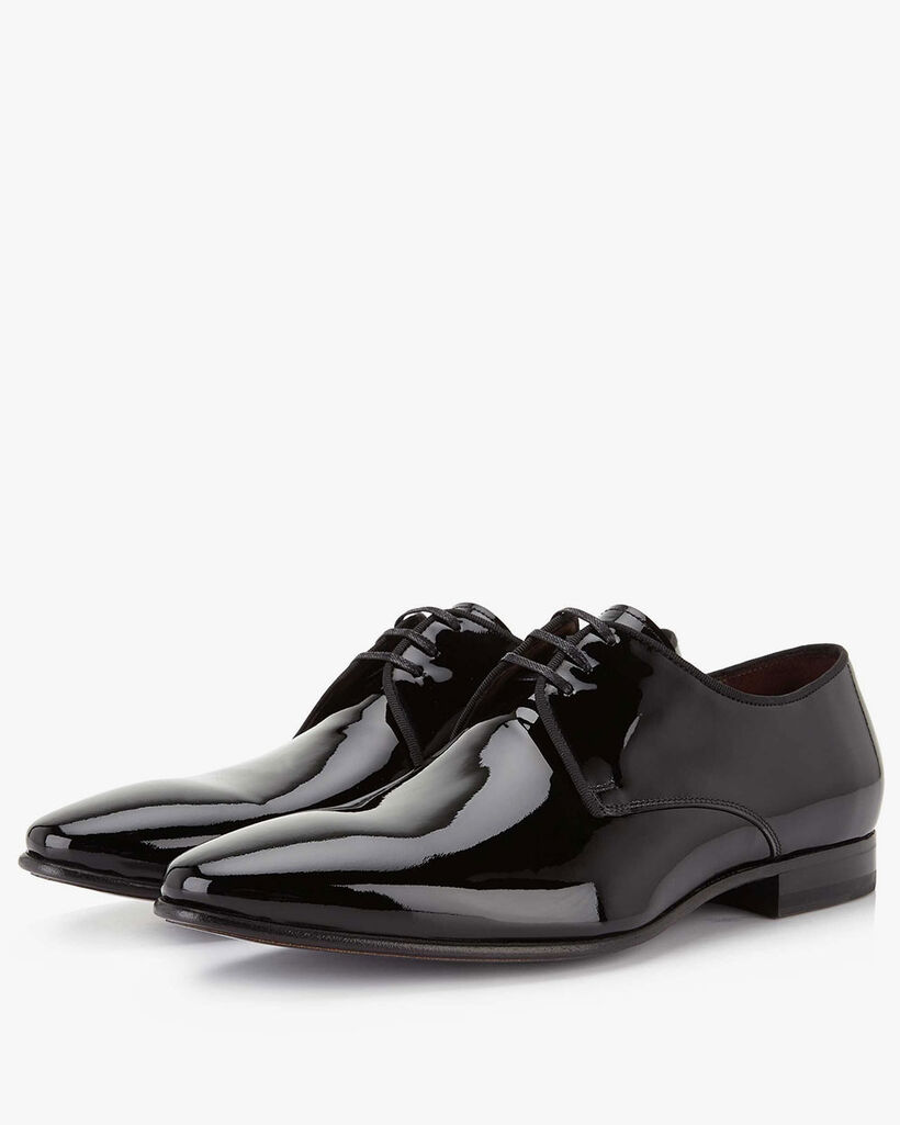 Lace shoe patent leather black