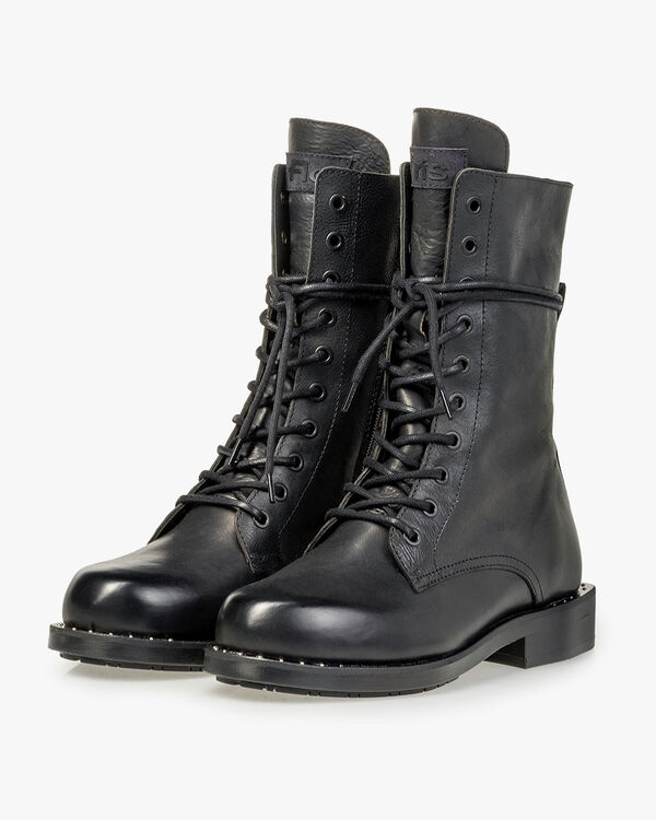 Lace boot calf leather black