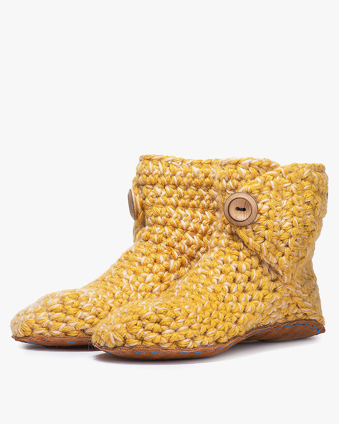 Kingdom of Wow home slippers ocher