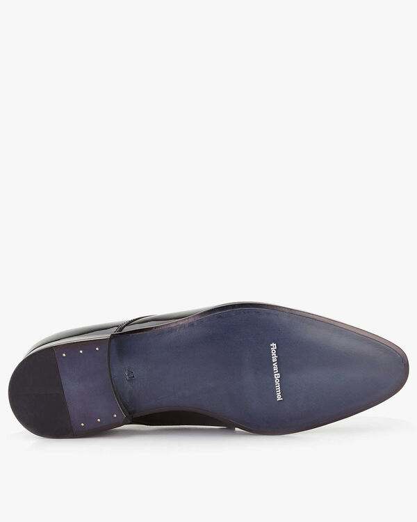 Lace shoe patent leather black