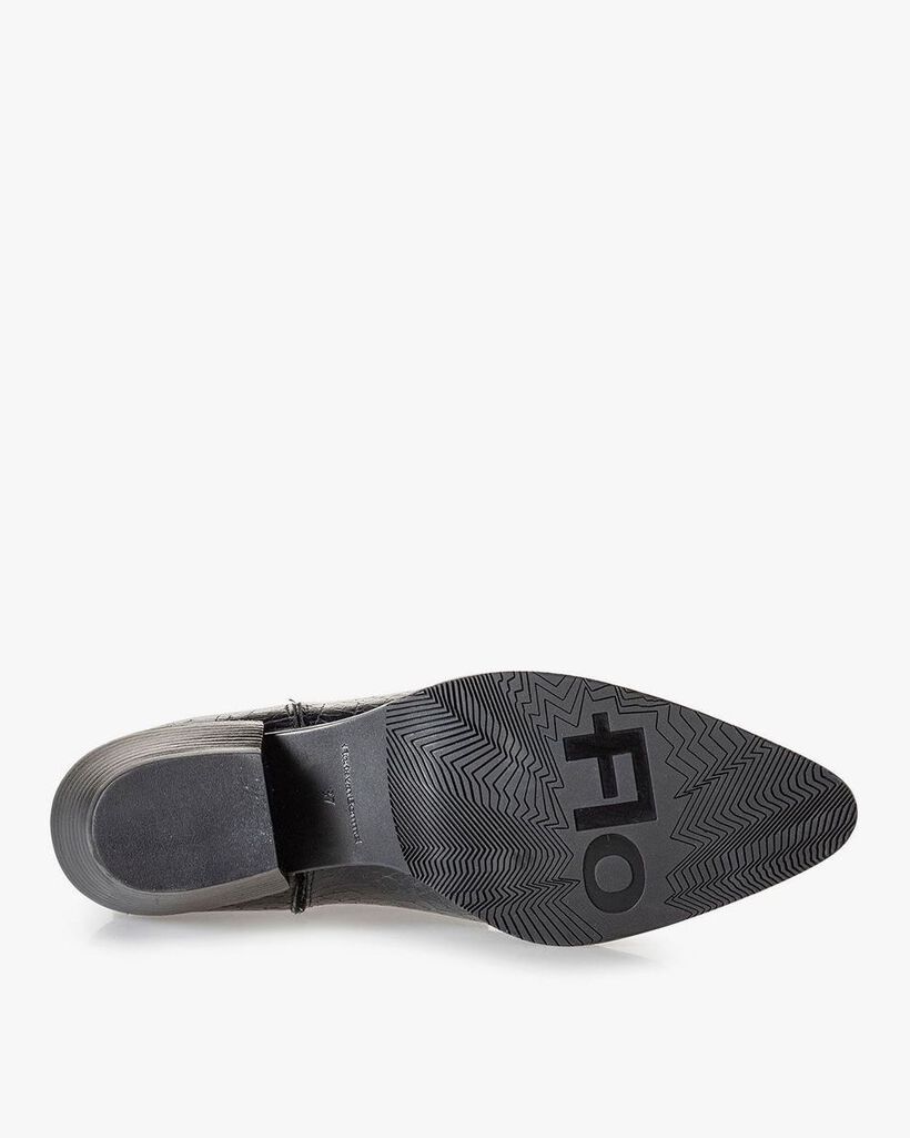 Western boot black leather craquel&eacute;
