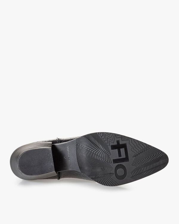 Western boot black leather craquel&eacute;