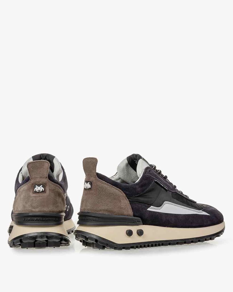 Sneaker space invaders black