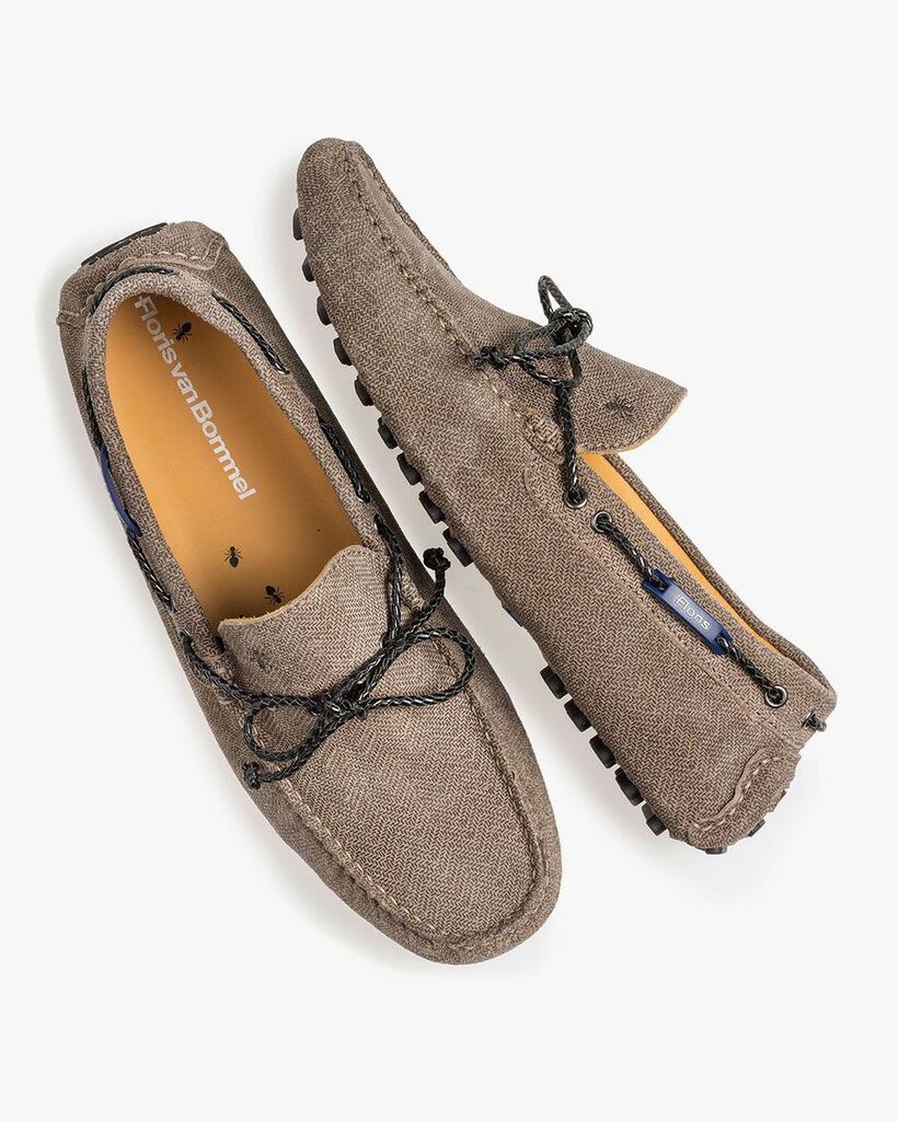 Sand-coloured suede leather moccasin with print