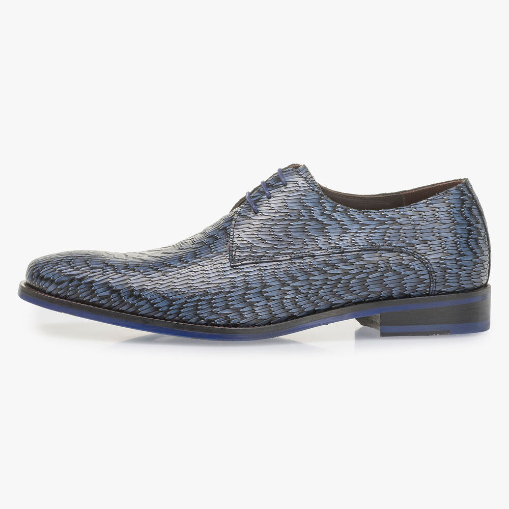 Blue leather lace shoe with print