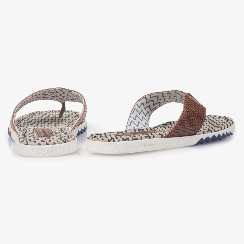 Cognac-coloured printed leather thong slipper