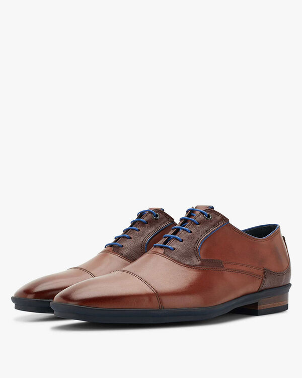 Lace shoe calf leather cognac