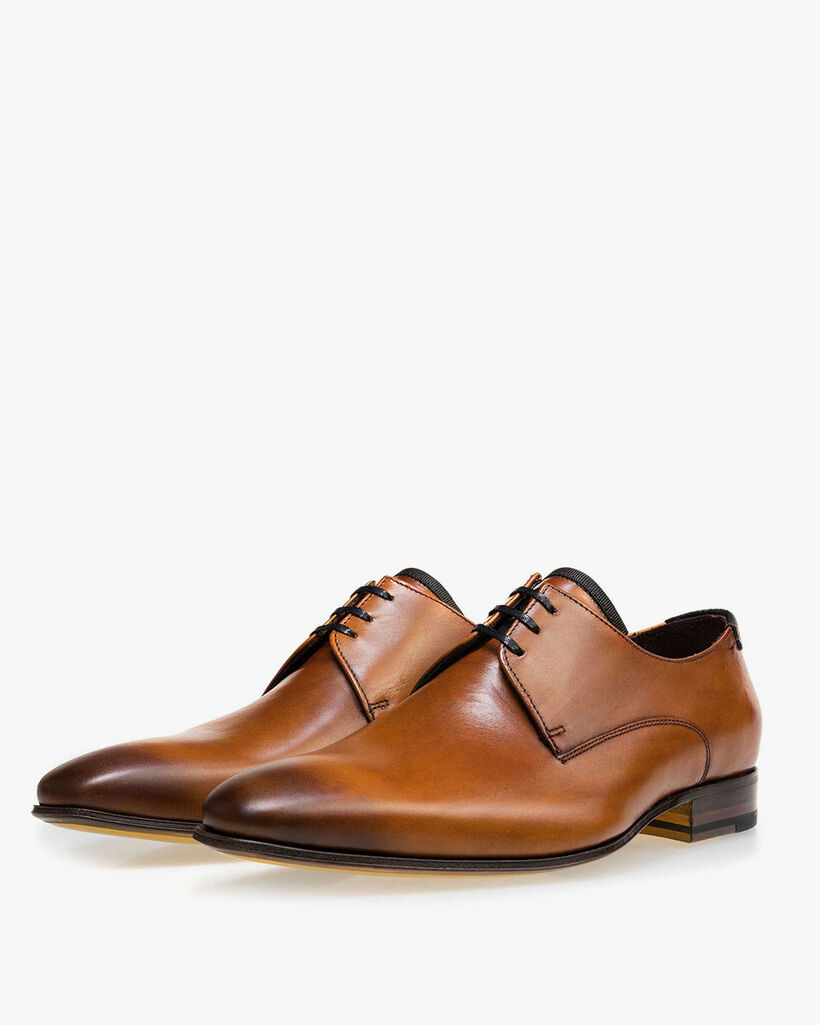 Lace shoe calf leather cognac