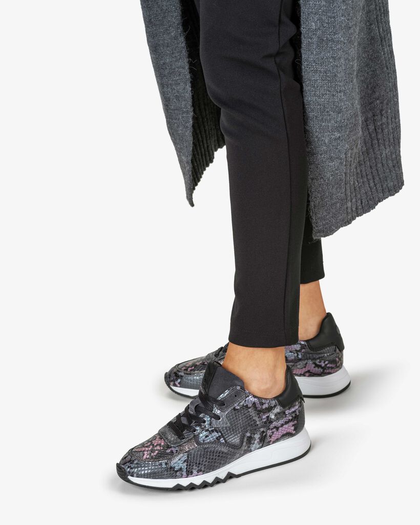 Nineti reptile print dark grey