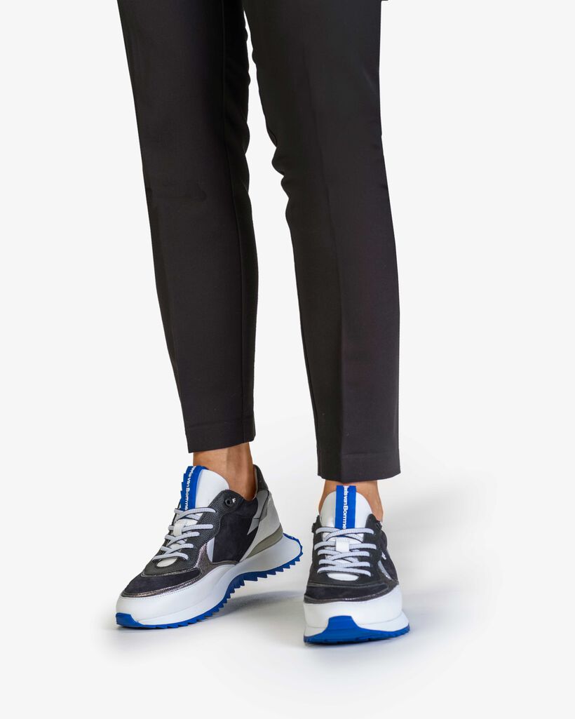 Sneaker calf leather white