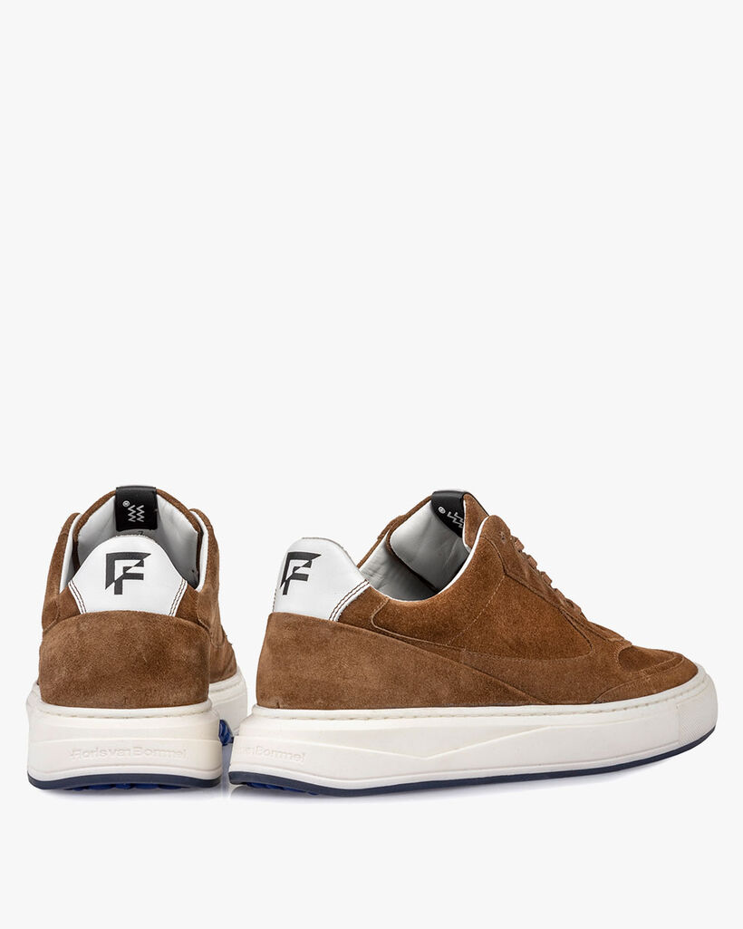 Sneaker suede leather cognac