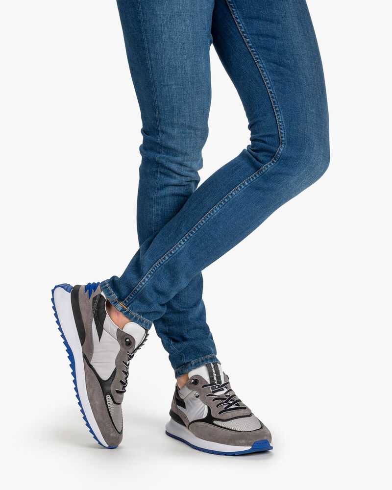 Sneaker suede grey