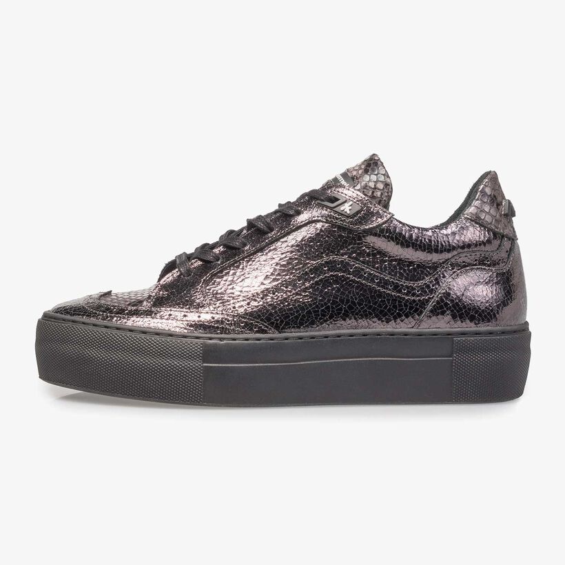 Dark silver-coloured leather lace shoe with a metallic print