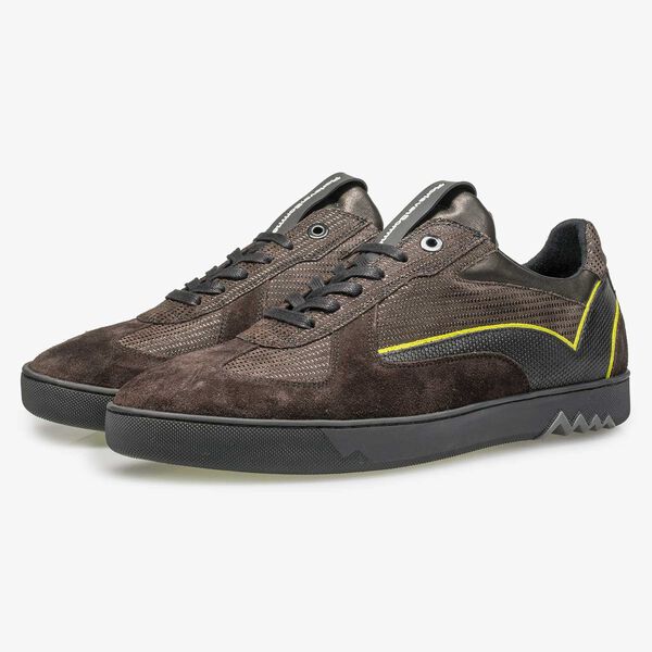Dark brown suede sneaker with pattern