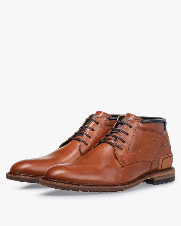 Lace boot leather cognac