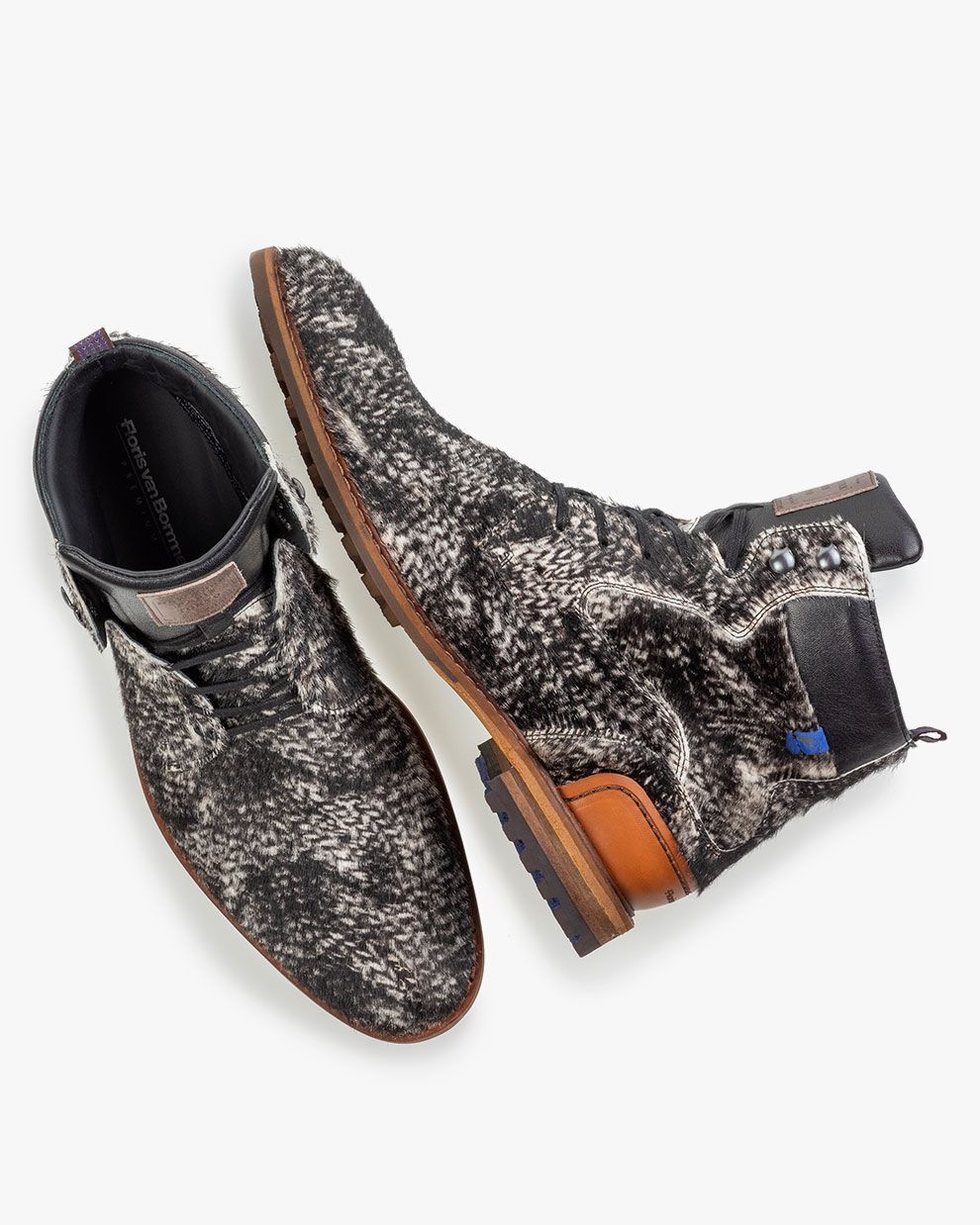 Lace boot pony off-white SFM-80022-61-02 | Floris van Bommel®