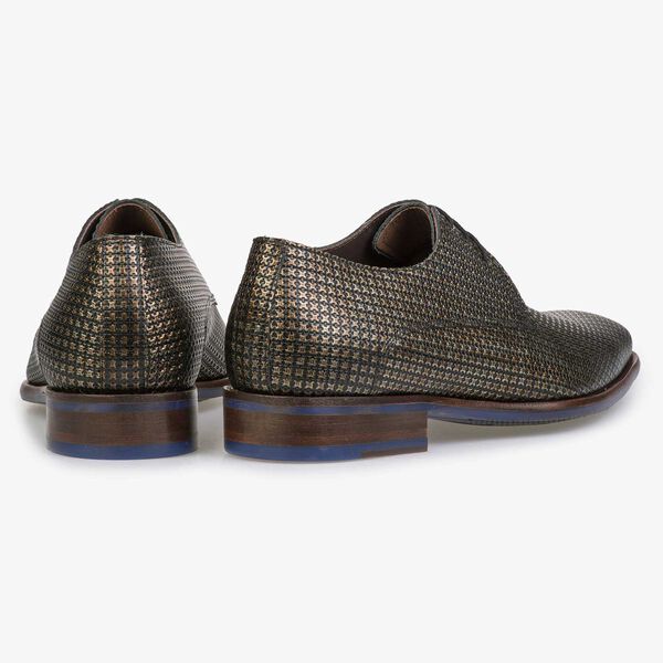 Bronze-coloured calf’s leather lace shoe with structural pattern